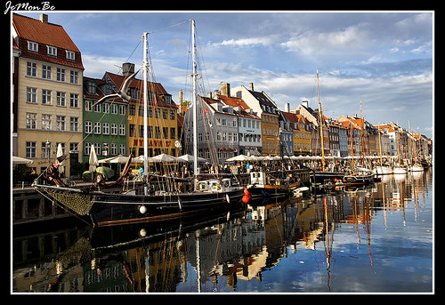 denmark nyhavn canal barco reflejo dänemark danmark dinamarca pescador kobenhavn copenhague impressedbeauty jemonbe mygearandme mygearandmepremium mygearandmebronze mygearandmesilver mygearandmegold mygearandmeplatinum