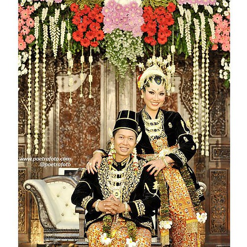  Paes ageng kanigaran  Jogja Indonesian Javanese wedding dr 