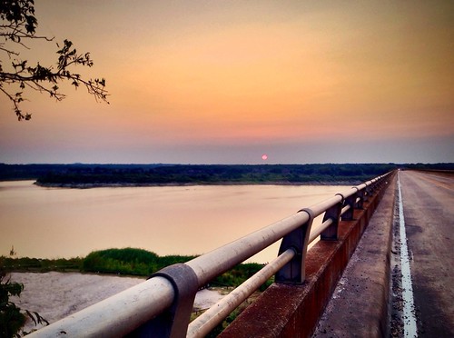 Sundown by bethbikes33, bridge sunset landscape vanishingpoint sundown southend leadinglines handyphoto iphoneography simply