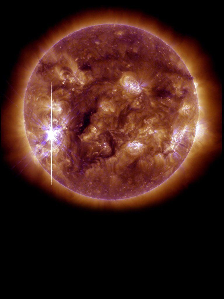 This NASA photo of erupting solar flare is pure magic, but it also signals  nasty solar storm heading for Earth | Tech News