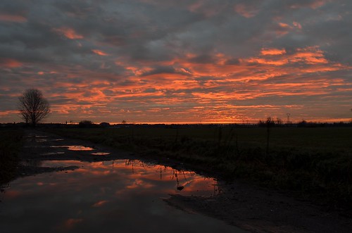 sky sun water clouds sunrise reflections dawn countryside alba cloudscape
