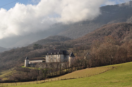 Château du Touvet, Le Touvet, Isère, Rhône-Alpes, France. by byb64, Adossé au massif de la Chartreuse, ce château fort a été construit au XIIIe siècle pour la famille d