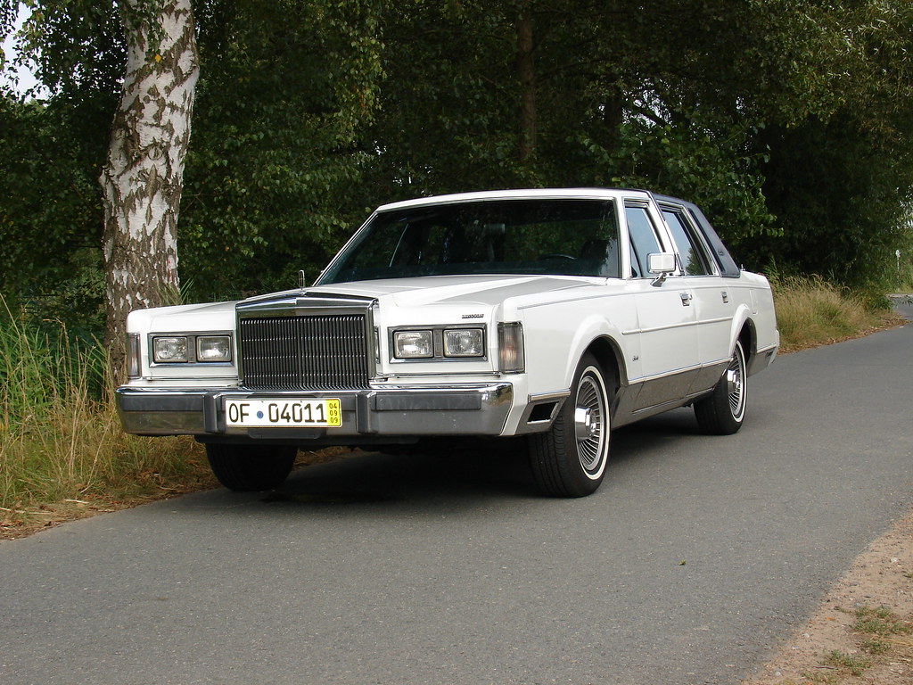 1988 Lincoln Town Car