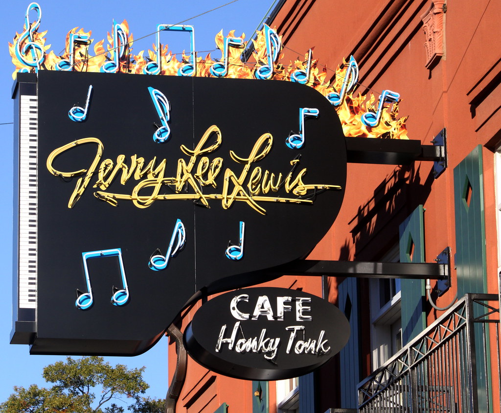 Jerry Lee Lewis Cafe Honky Tonk | This neon sign is located … | Flickr