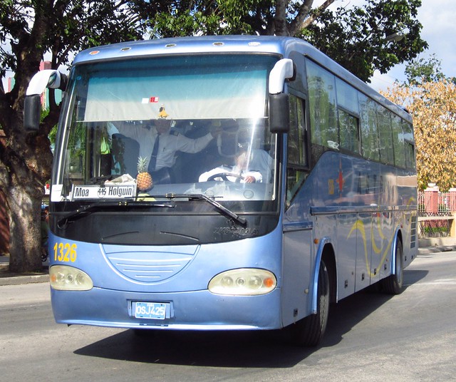 Omnibus Nacionales, No. 1326 Ruta 445.  Abr/4/2012