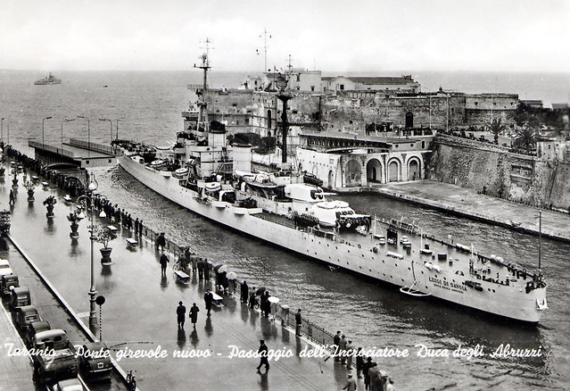 Warships postcard -Incrociatore Duca degli Abruzzi 1954 circa Taranto