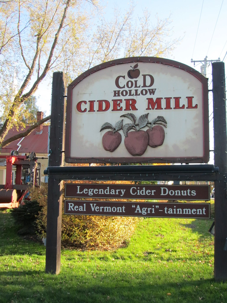 USA - Vermont - Waterbury Center - Cold Hollow Cider Mill