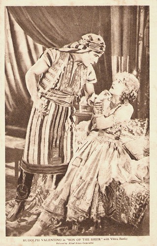 Vilma Banky and Rudolph Valentino in Son of the Sheik (1926)