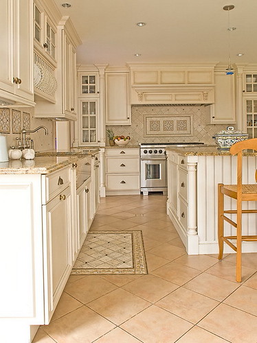 Perfectly-Traditional-Kitchen-Remodeling-Interior-Design | by earmarkneeraj
