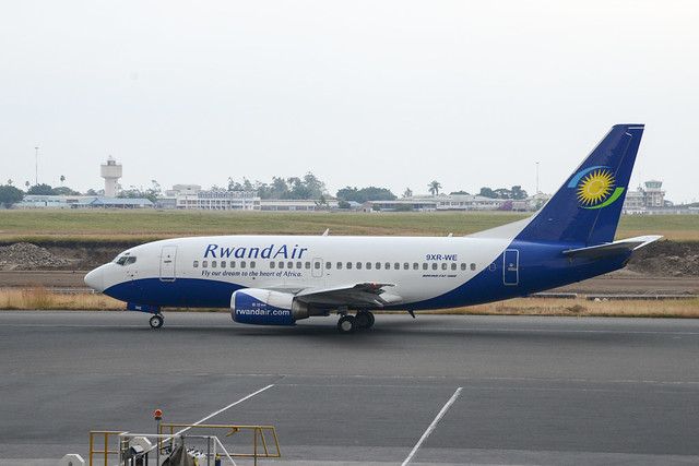 RwandAir 737-500 9XR-WE