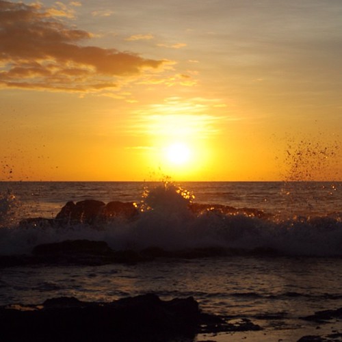 I can't wait to experience this again very very soon:))). #costarica #puravida #sunset #beautiful by StephanieKeenan, square squareformat iphoneography instagramapp uploaded:by=instagram