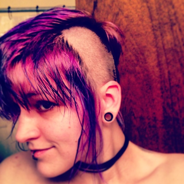 Fresh. #mohawk #purplehair #shaved #fresh #hurdid #needtodye #roots #nomorebedhead #me