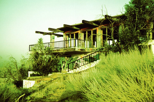 california ca house mountain abandoned home apple modern mexico architect valley hilltop midcentury