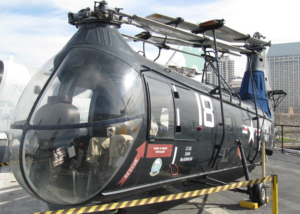 Piasecki Piasecki H24 Retreiver twin rotor helicopter USS Midway mu… | Flickr