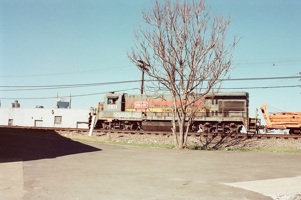 CSX mow train | CSX Track Maintenance train | Wild Bill D. | Flickr