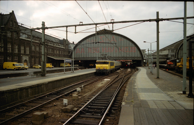 08416005-H 8 Amsterdam Centraal 27 augustus 1983