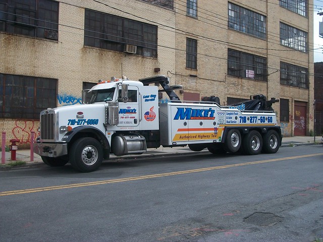 Peterbilt tow truck