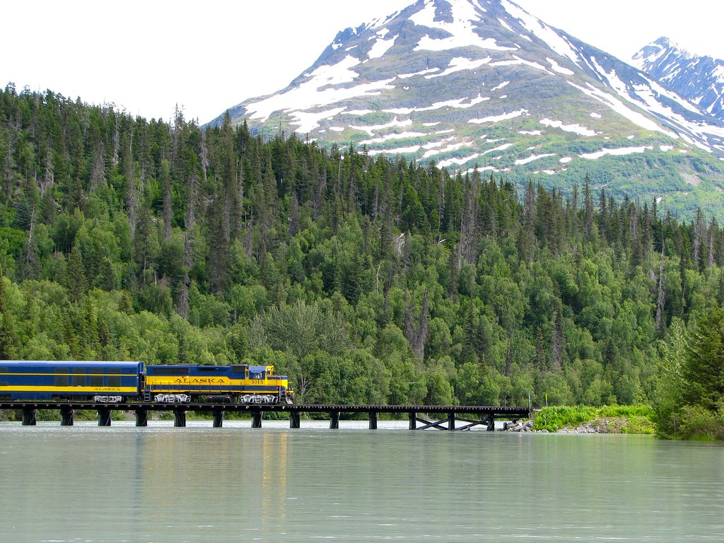 Moose Pass in Alaska. Photo by howderfamily.com; (CC BY-NC-SA 2.0)