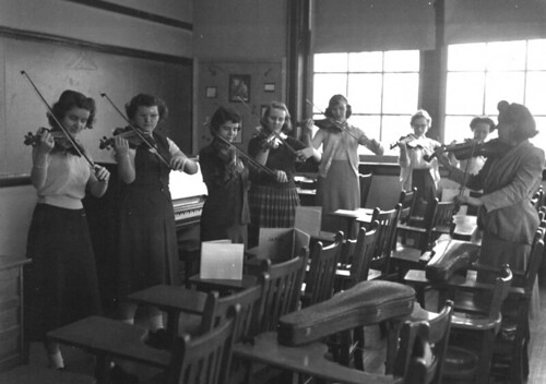 1940s Music Class