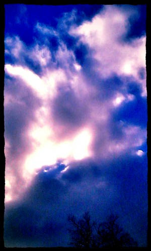 sky by Eliza Gouveia, flickrandroidapp:filter=peacock