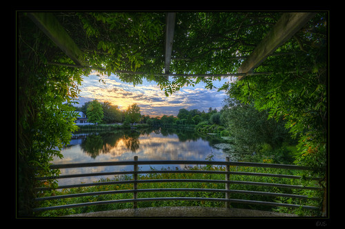 sunset lake reflection green leaves leaf nikon view frame ems hdr topaz refelection wiedenbrück emssee d300s kemoauc