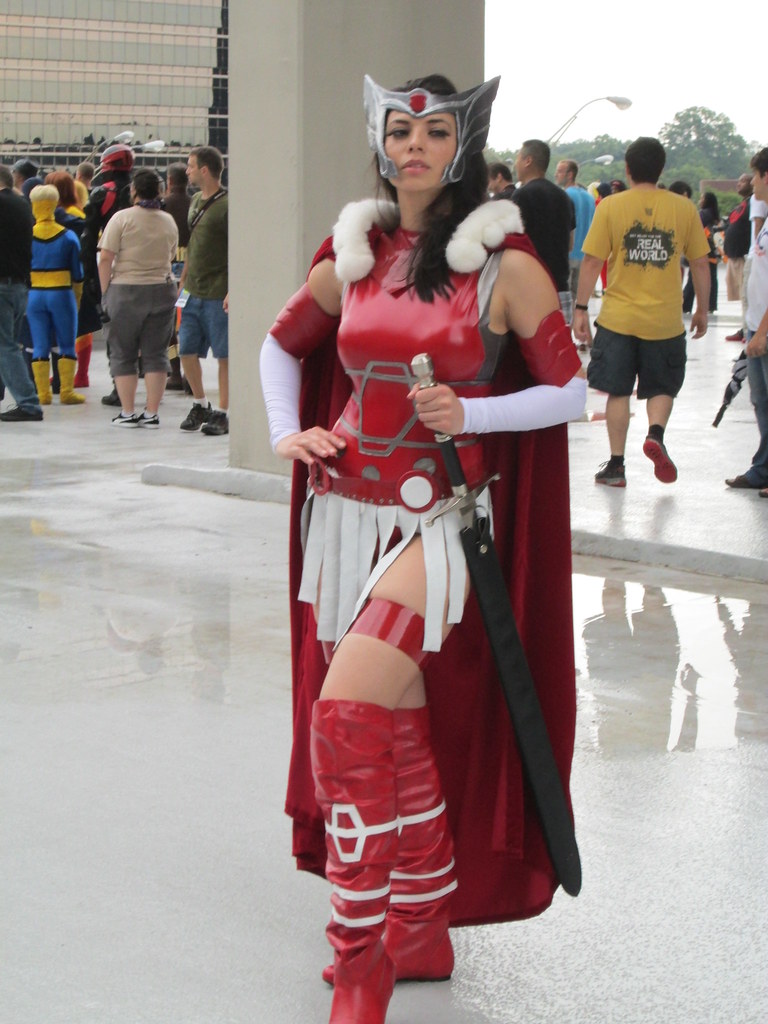 Cosplay lady sif Artist, Cosplayer,