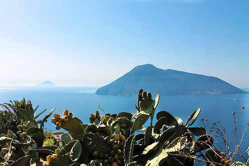 Isole Eolie, il paradiso terrestre________Eolie islands, an earthly paradise | by MaOrI1563