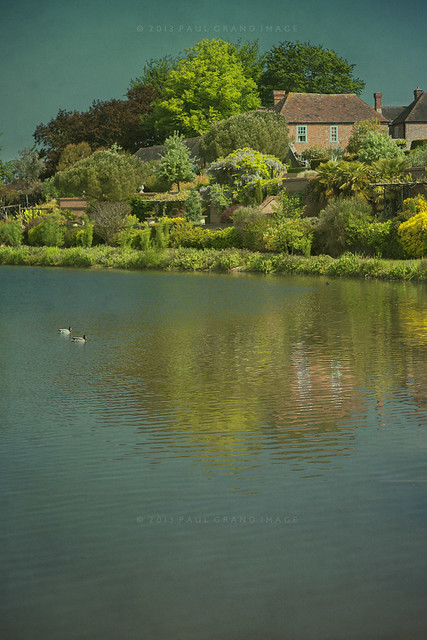 lake cottage flickr