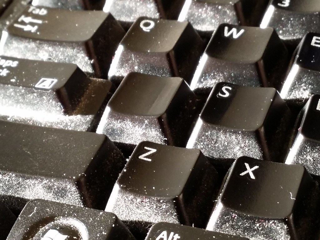Dusty keyboard | Logitech KB320 wireless keyboard with a lar… | Flickr