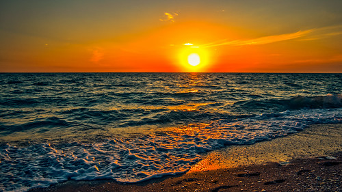 gulfofmexico nature landscape seascapes sunsets 100v10f fav20 beaches sunburst blueskies skyscapes fav30 fav15 gf1 fav10 fav25 views500 views200 views400 views300 sunsetmadness sunsetsniper