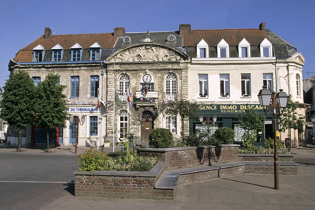 St-Amand-les-Eaux, Grand'Place, office de tourisme