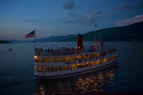 cruise sunset lake ny newyork water boats lights evening boat ship dusk lakegeorge fourthofjuly steamboat july4 independenceday mohican fortwilliamhenry