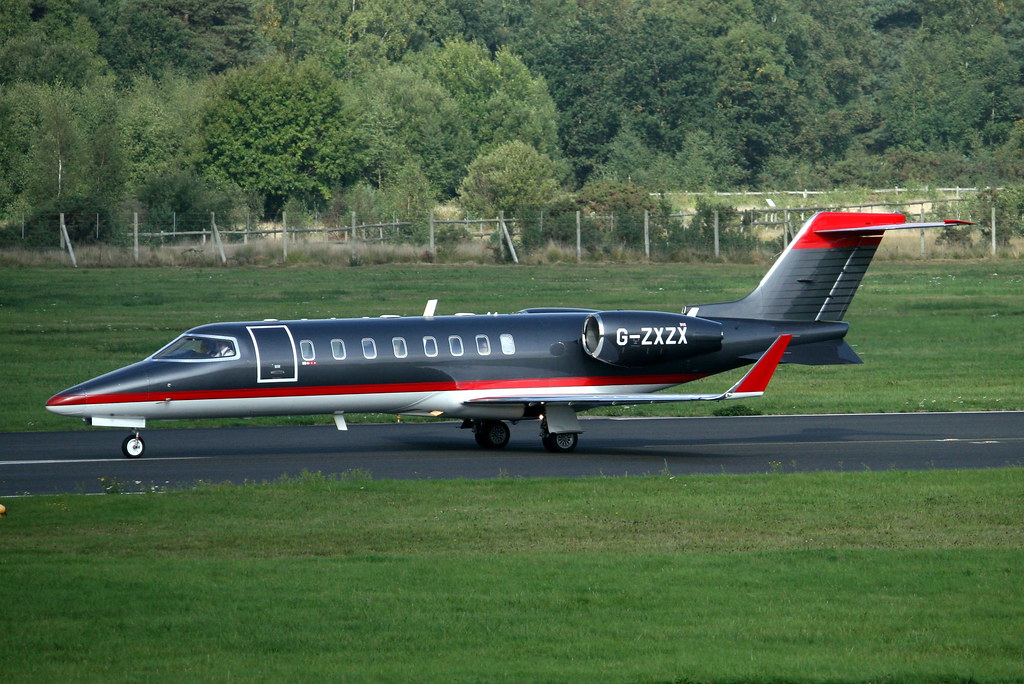 G-ZXZX Learjet 45-005 FAB 2-Oct-13 | Taxiing to depart rwy 0… | Flickr