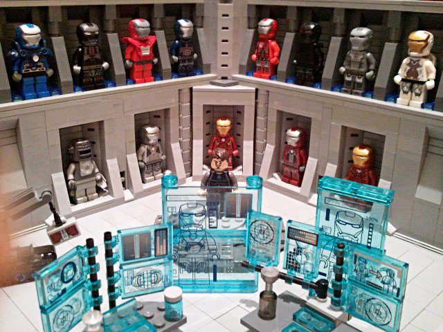 [MOC] Stark Industries Armory - Iron Man Hall of Armor LEGO