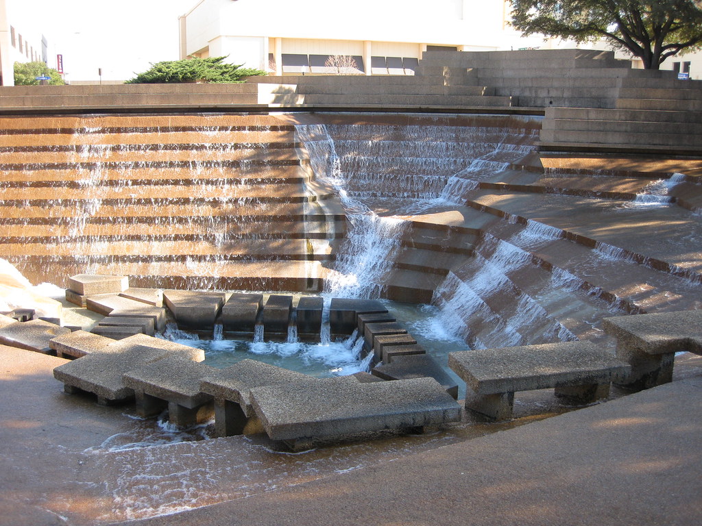 The Water Gardens At Dallas Ft Worth Once Used As A Loca Flickr