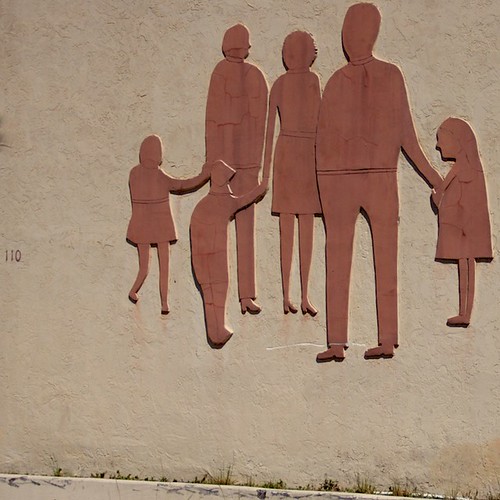 family sculpture art texture wall personal brickwall cracks lakeworth canonefs18135mmf3556is ilobsterit