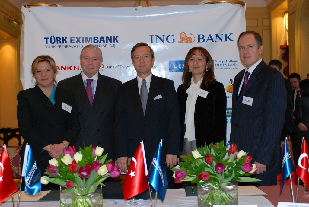 Eximbank md. Eximbank. Korea Eximbank. Эксимбанк фото туркия. Бутылки фирмы Eximbank.