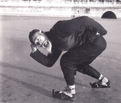北京北海溜冰－我老汉年轻时曾为慈禧太后表演过 1930s Beijing Skating