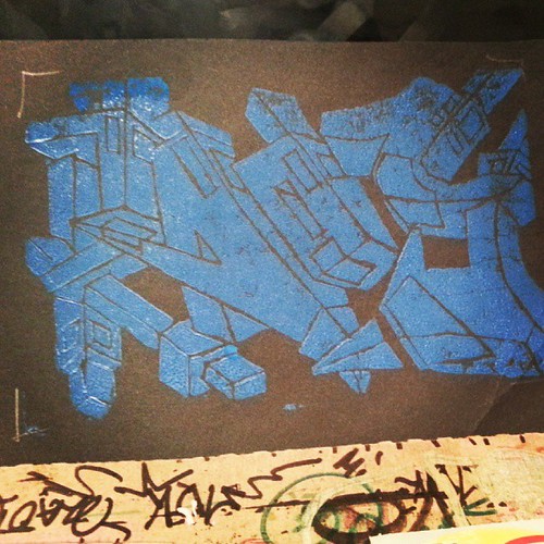 I found this from 4 years ago. It says kaos :). #stickerfreeks #stickermad #stickertrade #stickertrades #stickerporn #graffitistickertrade #graffiti #graffitiart #graffitistickers #graffitislaps #graffitiblackbook #stickers #stickerart #graffitiblackbook | by changok9