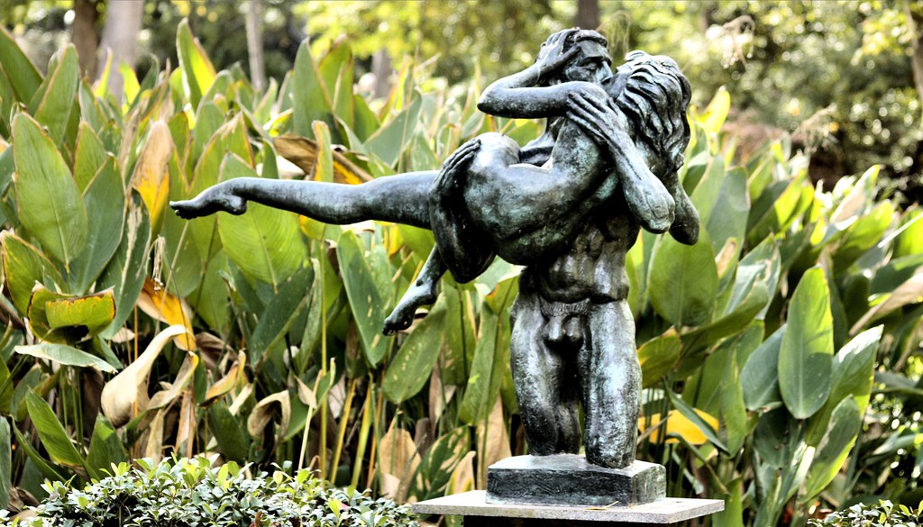Umlauf Sculpture Garden The Kiss Photo From The Umlauf S Flickr