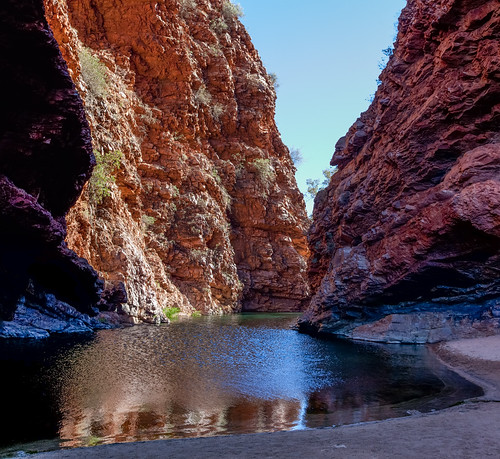 nature water desert australia outback gorge northernterritory simpsonsgap westmacdonnellranges