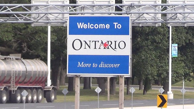 Canadian Welcome Signs | Flickr