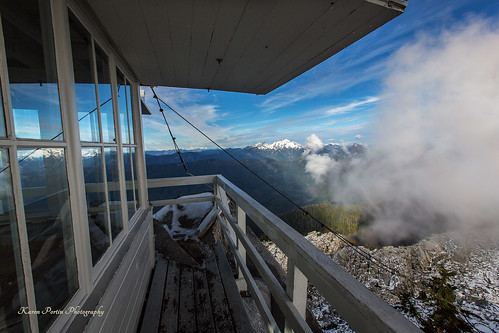 clouds lookout views mtpilchuck