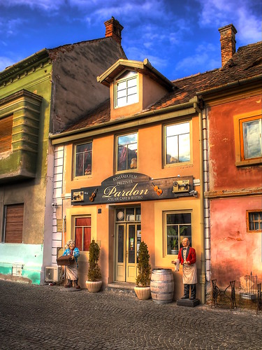 Local pe str. Cetatii | by Leon Luca