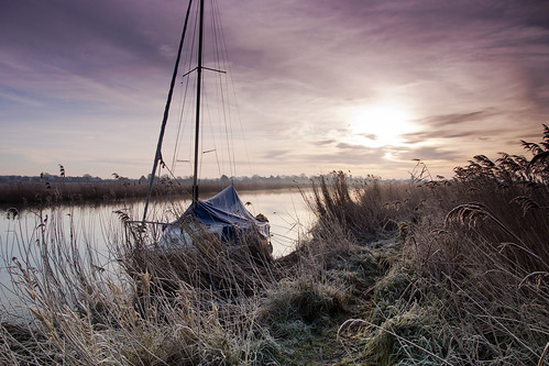 reflection water grass sunrise river boat frost sony norfolk alpha dslr greatyarmouth slt a77