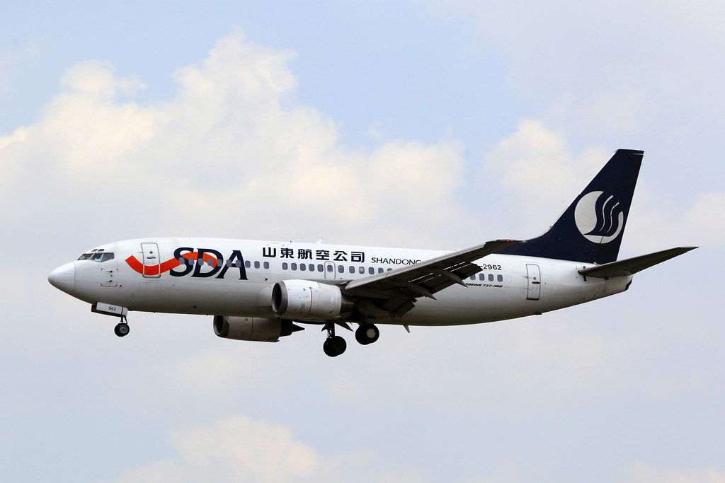 B-2962, Boeing 737 35NSF