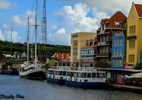 ocean city cruise sea water netherlands colors dutch buildings boats ship capital taxis curacao caribbean willemstad antilles