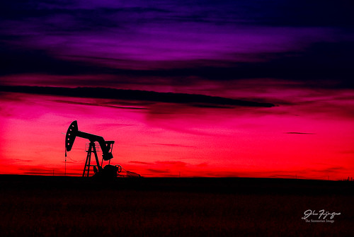 sunset cloud canada landscape photography can alberta oil carstairs oilfield pumpjack