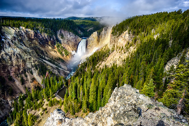 Yellowstone Falls - explore