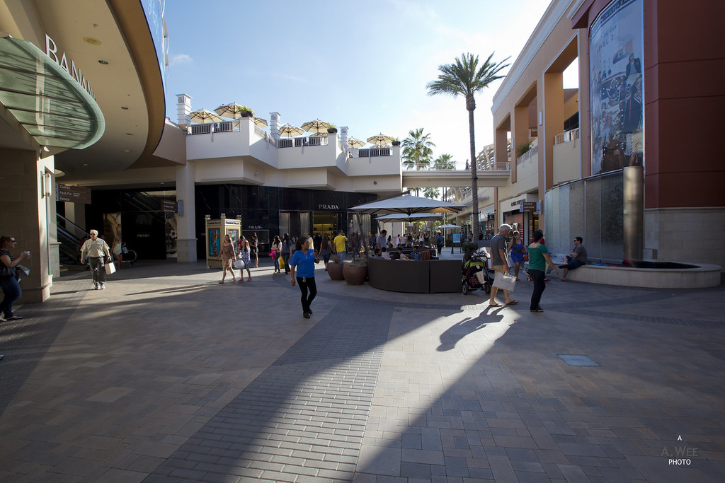 Fashion Valley Mall | In San Diego | A. Wee | Flickr